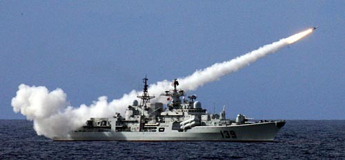 Tàu khu trục lớp Sovremenny Hải quân Trung Quốc phóng tên lửa phòng không SA-N-7 (9M38M1).